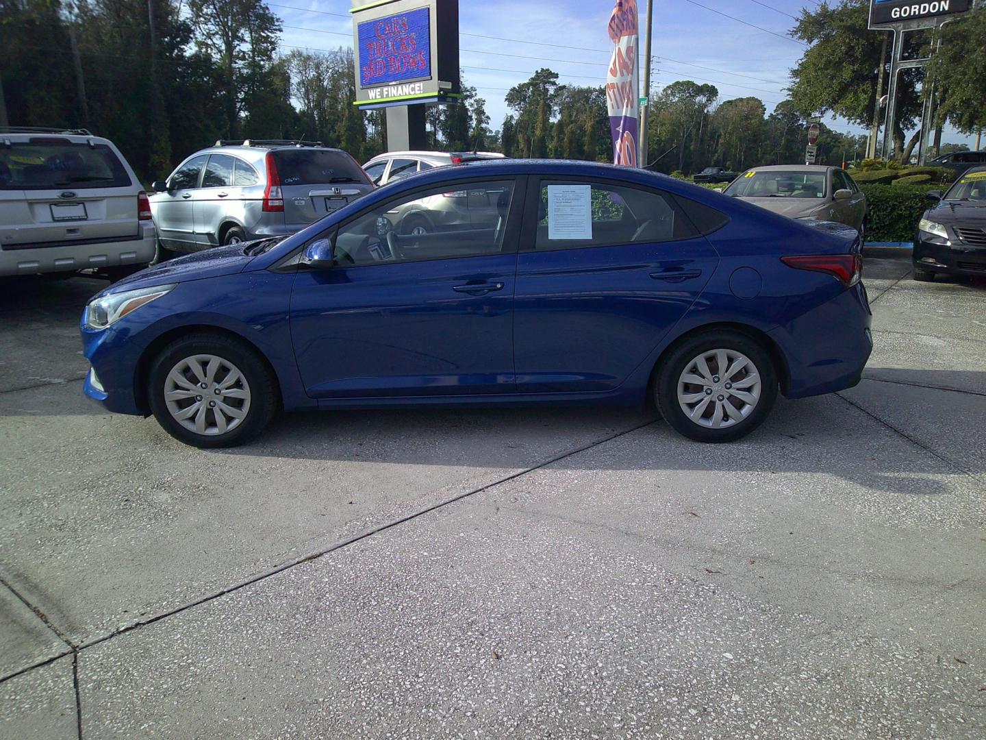 2018 BLUE HYUNDAI ACCENT SE; SEL (3KPC24A32JE) , located at 390 Hansen Avenue, Orange Park, FL, 32065, (904) 276-7933, 30.130497, -81.787529 - Photo#4